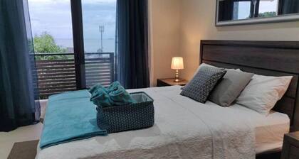 Summer on the Rock-Penthouse Apt with Ocean Views