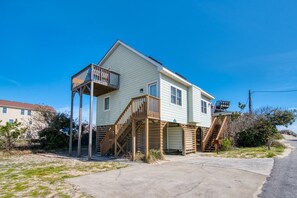 Exterior - 300 - Ocean-Side South Nags Head Rental 3rd Home from Ocean! (Nags Head)