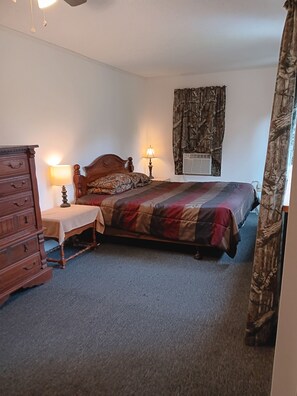 3 bedrooms, free WiFi, bed sheets