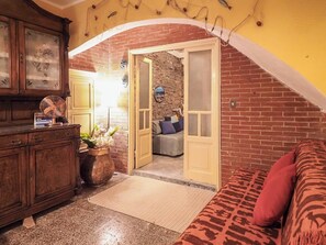 Interior - La Casa di Eio Traditional Apartment (Vernazza)
