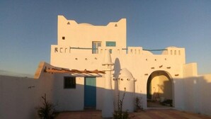 واجهة المنشأة