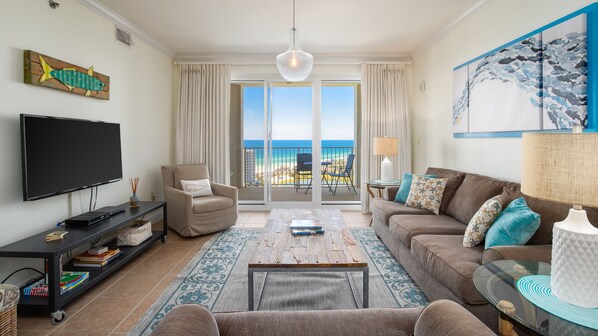 Televisio, DVD-soitin, kirjoja