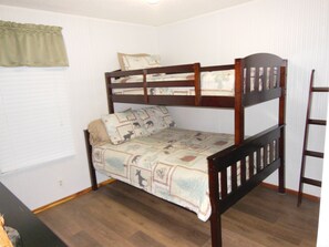 3 bedrooms, desk, iron/ironing board, travel cot