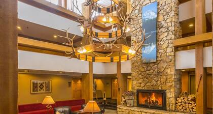 Madison Vista-Big Sky Shoshone Ski in/Out Condo