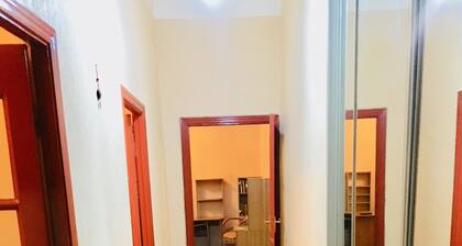 Gemütliches Haus in der Nähe des Botanischen Gartens und des Bahnhofs