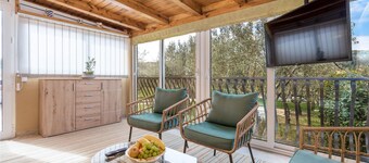 Awesome home in Mundanije with WiFi