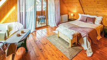 4 Schlafzimmer, Reisekinderbett, kostenloses WLAN, Bettwäsche