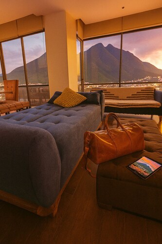 Penthouse Vistas La Silla Alberca Terraza - Experience Monterrey from Above