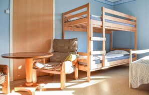 2 bedrooms