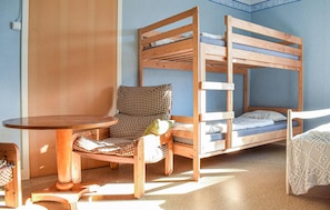2 bedrooms