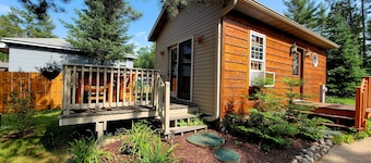 Pineview Cabin at Bayview Cabin Resort on Picturesque Northwoods Lake in Wi.