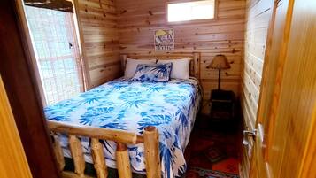 2 bedrooms, internet, bed sheets