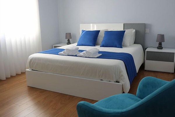 Habitación doble, baño privado, vistas a la montaña | Ropa de cama de alta calidad y colchones Tempur-Pedic