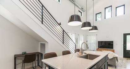 Burnett Cottage OG Cedar Rapids Downtown