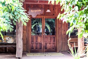 Lobby - Palo Rosa Lodge (Puerto Iguazú)