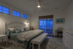 5 bedrooms, desk, iron/ironing board, WiFi