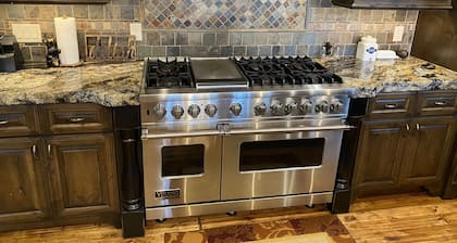 Exclusive Waterfront Cabin on Island Park reservoir with Private dock