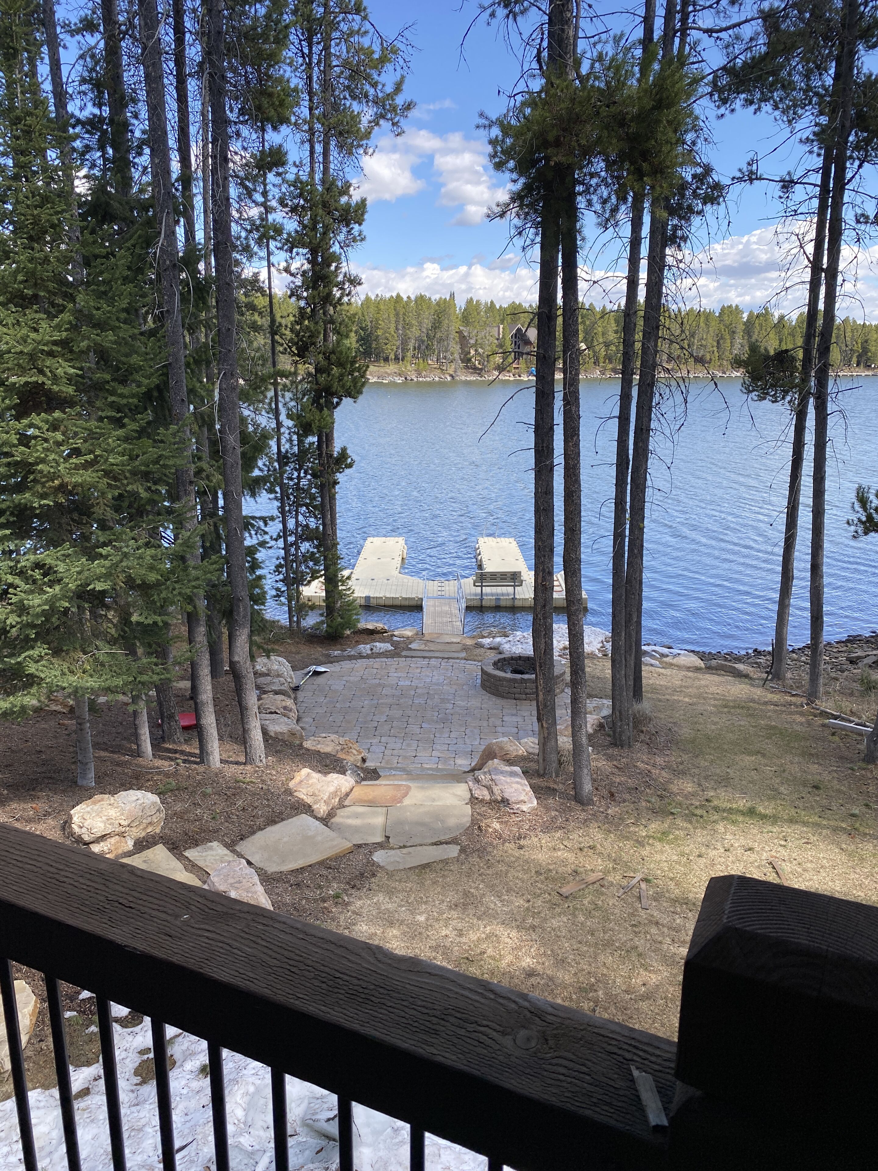 Exclusive Waterfront Cabin on Island Park reservoir with Private dock