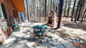 Outdoor dining - Close to Country Club | Fireplace | Single Level | Happy Pines (Angel Fire)