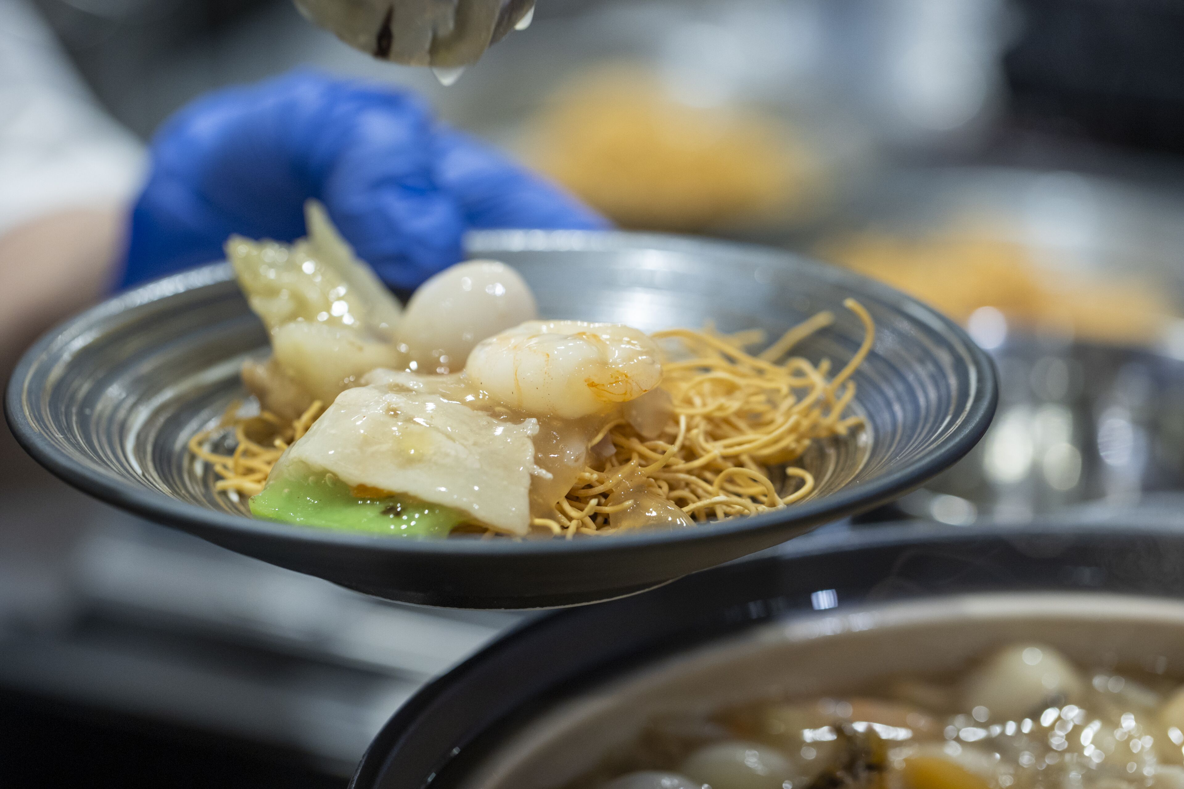 daily buffet breakfast (jpy 2500 per person)