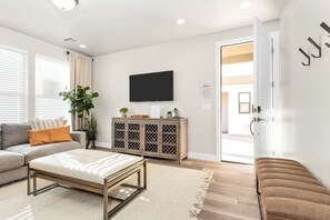 Casa de ciudad, 6 habitaciones | Área de sala de estar