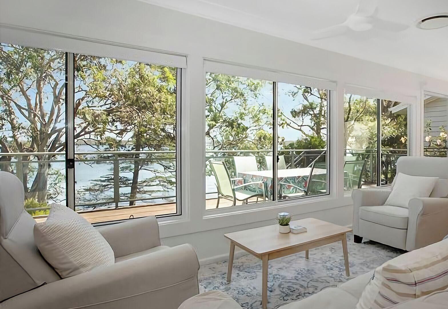 Smart-TV, bordtennis og bøker