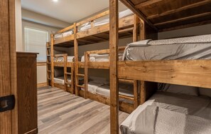 Ferienhaus, Mehrere Schlafzimmer | 7 Schlafzimmer, Bügeleisen/Bügelbrett, kostenloses WLAN