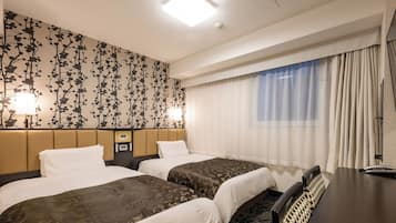 Skrivbord, mörkläggningsgardiner, gratis wi-fi och sängkläder