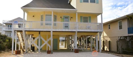 House, 4 Bedrooms | Exterior