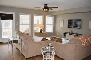 Hus, 4 soverom | Oppholdsområde | TV