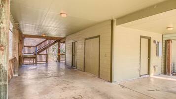 House, 4 Bedrooms | Interior