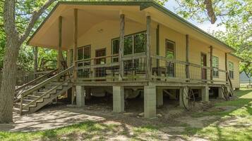 House, 3 Bedrooms | BBQ/picnic Area