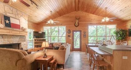 Wagon Wheel Rr9084ww 3 Bedroom Home by RedAwning