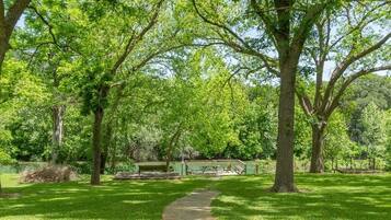 House, 3 Bedrooms | Property grounds