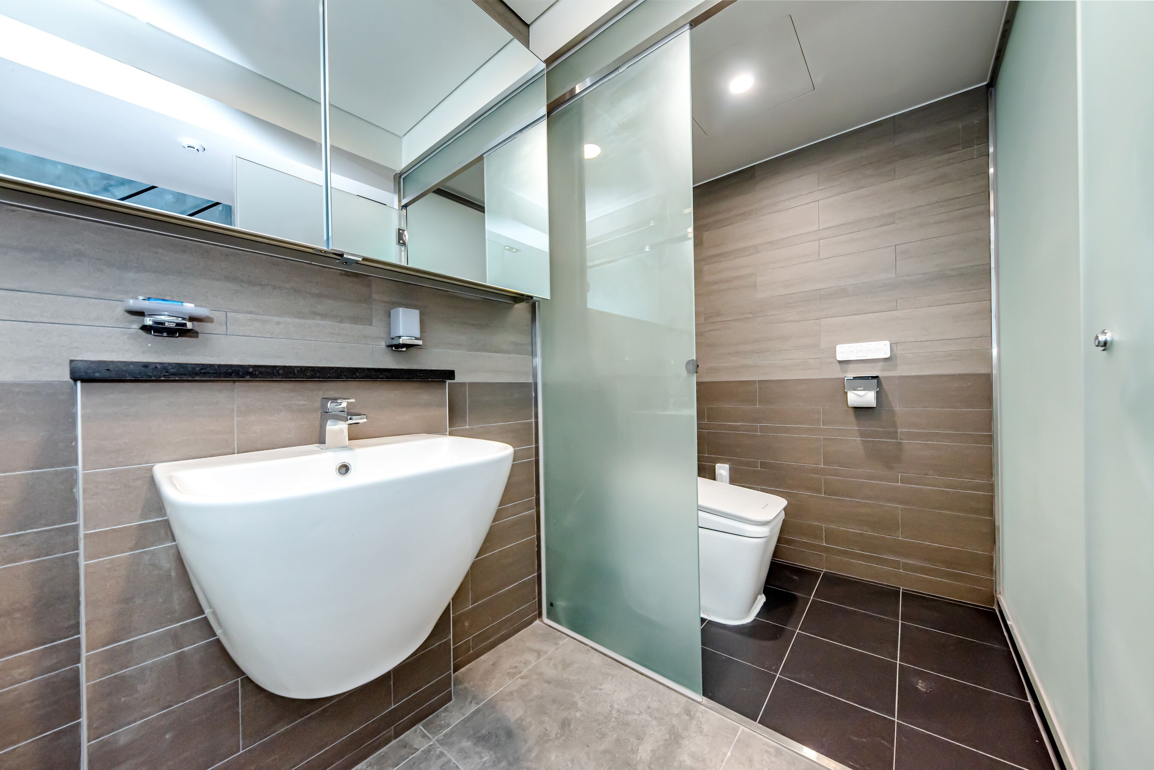 luxury villa (reserve for warm pool use after the booking, early sold-out expected) | bathroom | shower, free toiletries, hair dryer, bidet