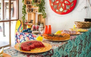 Desayuno buffet incluido todos los días