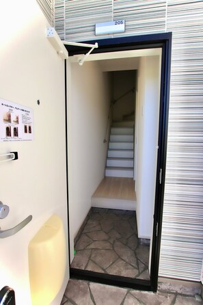 Quadruple Room | Desk, free WiFi