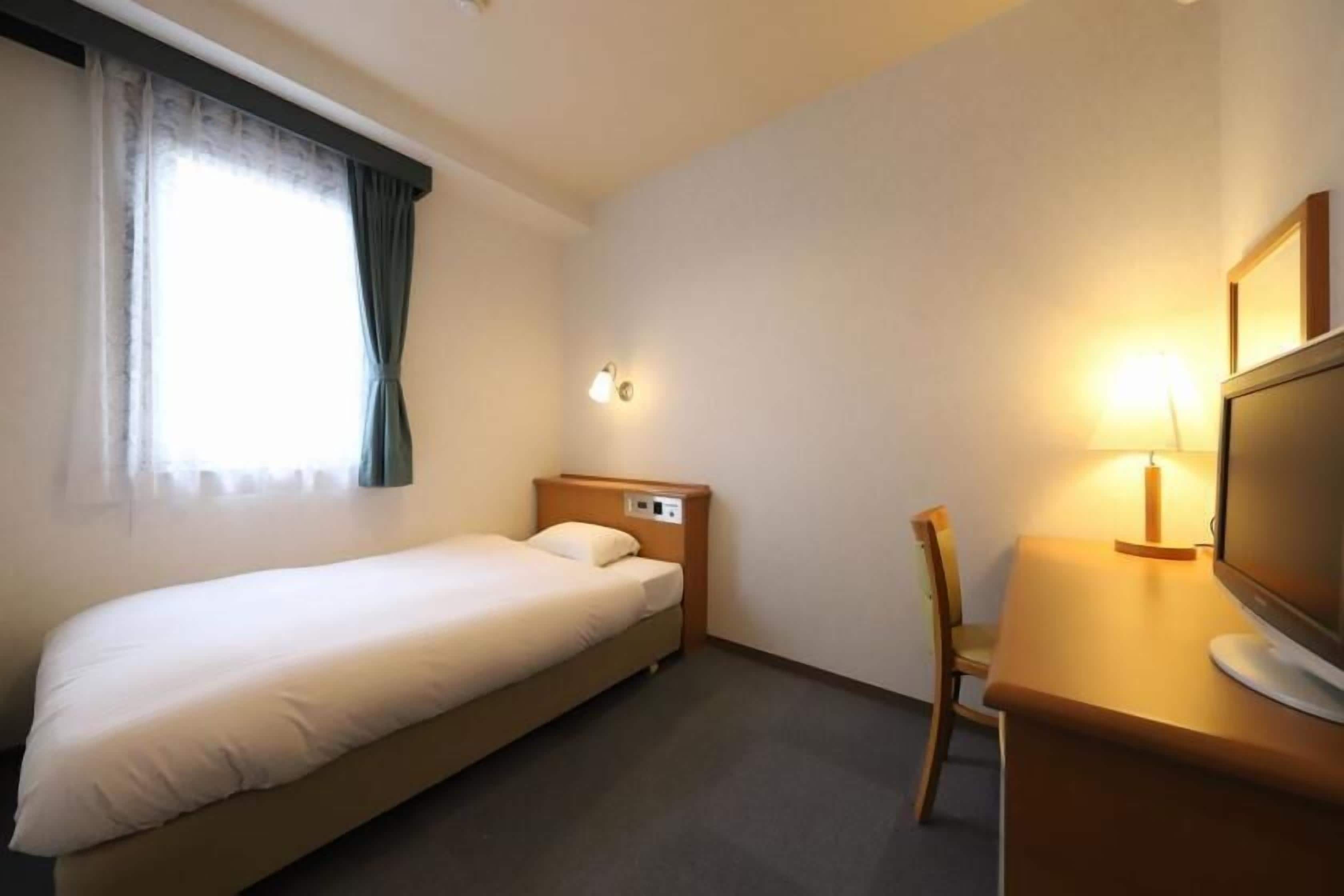 Een bureau, een laptopwerkplek, gratis wifi