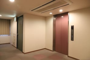 Elevator