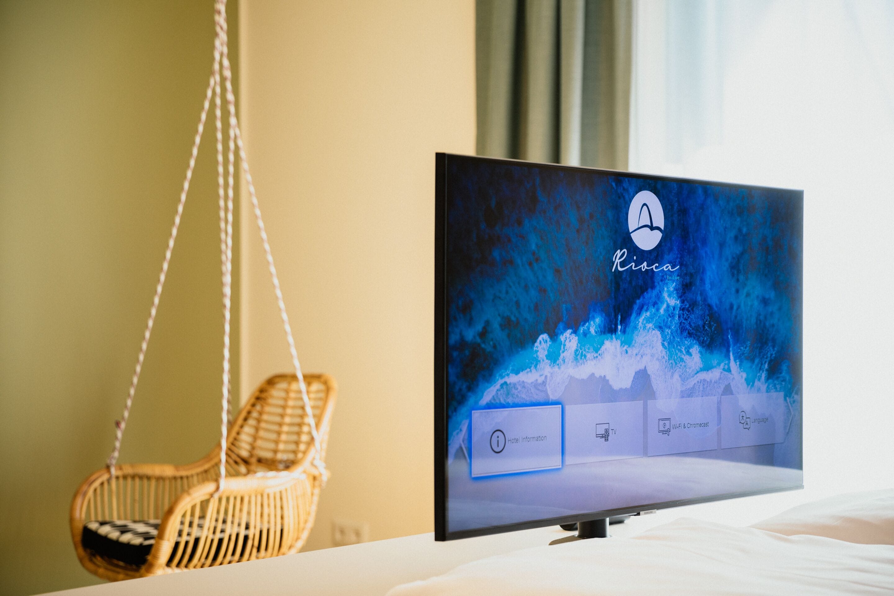 42-inch led tv with satellite channels, tv, mp3 dock