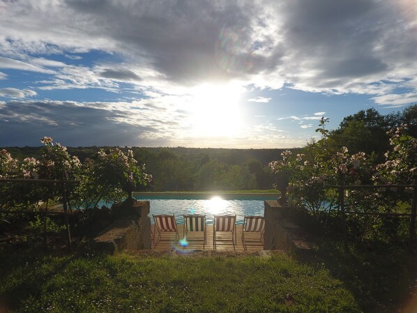 Pool - Domaine de La Fourtonie swimming pool spa (hectares of woods and meadows) (dordogne)
