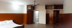Standard Double Room - Academia Hotel (Lomé)