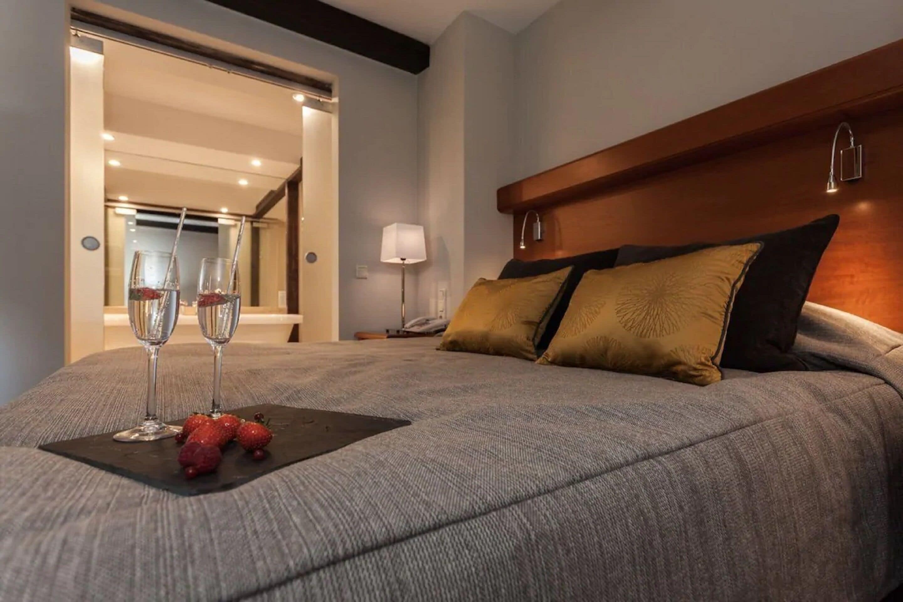 executive double room | 1 bedroom, in-room safe, desk, free wifi