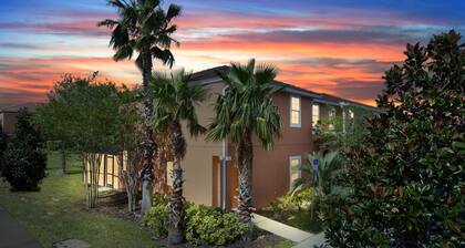 Amazing Three Bedrooms w Spa/Jacuzzi close Disney @ Encantada 3012