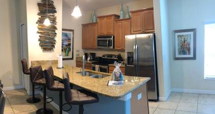 Family Friendly 5 Bedrooms Home Close to Disney 4849