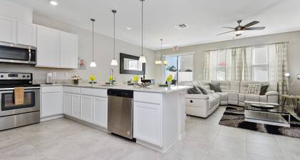 Four Bedrooms TownHome Close to Disney 5162A