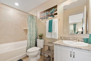 Townhome, 4 Bedrooms | Bathroom | Free toiletries, hair dryer, towels, soap