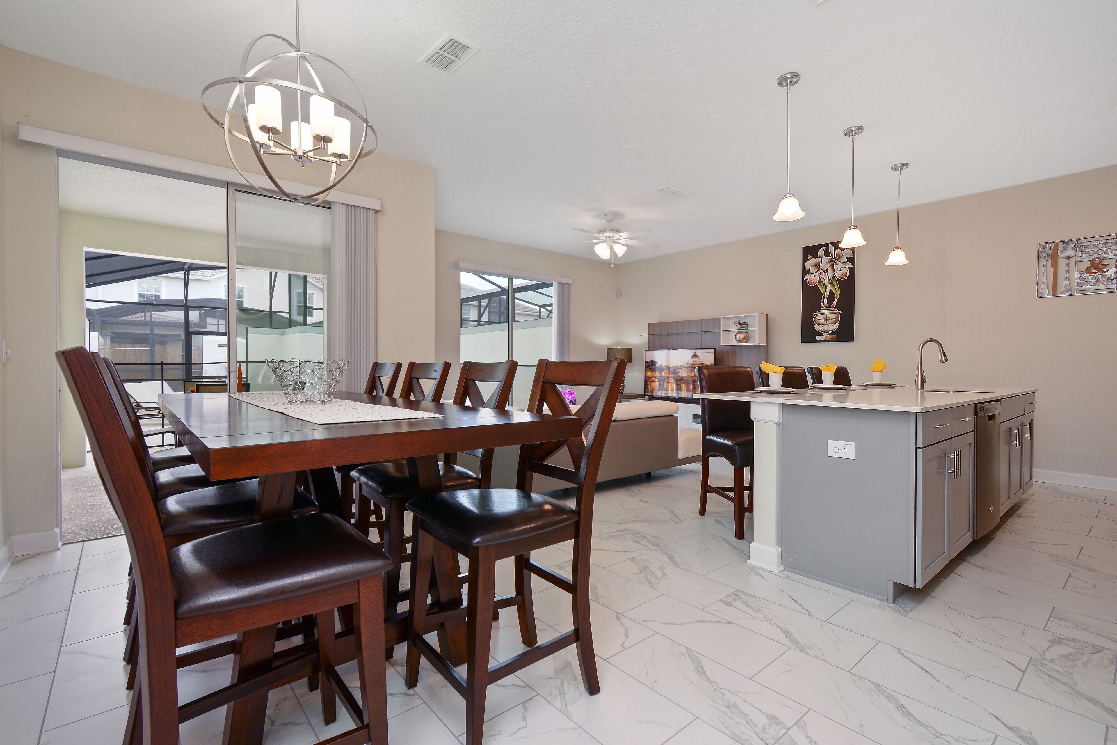 Townhome, 4 Bedrooms | In-room dining