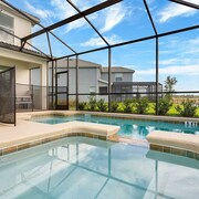 5 Bedroom Single Family @ Storey Lake Resort Close to Disney 4759