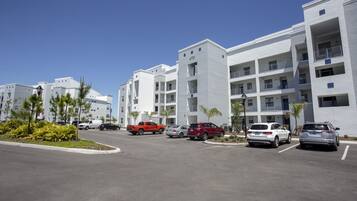 Huoneisto, 2 makuuhuonetta | Näkymä kadulle